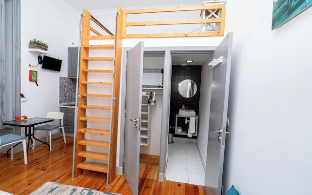 Studio Apartment Located Central Lisbon