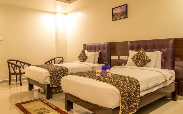 OYO 1302 Hotel Green Apple