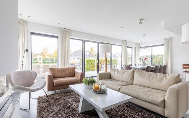 Modern Villa with Hot Tub & Sauna in Harderwijk Flevoland