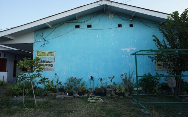 OYO Life 93017 Kost H Soeroso