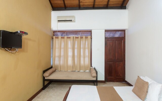 Ivory Inn