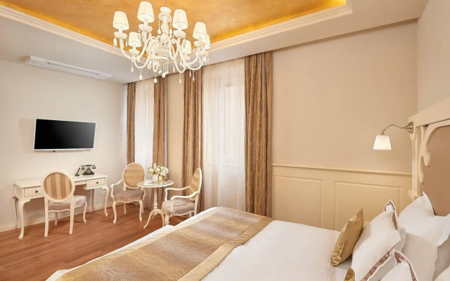 Piazza Heritage Hotel