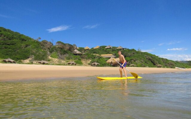 Machangulo Beach Lodge