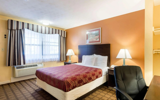 Econo Lodge Boston-Malden