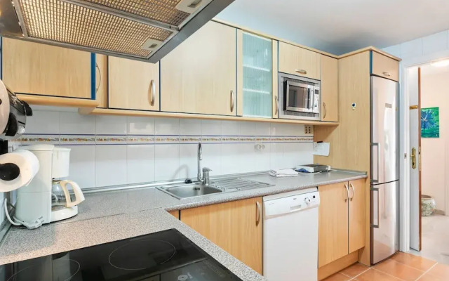 Pleasant Apartment in Marbella With Swimming Pool