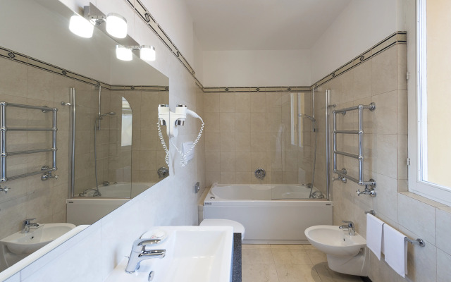 Phi Hotel Bologna