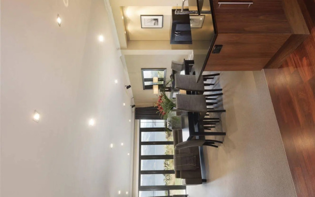 Platinum Queenstown Villas