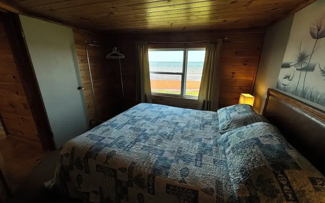 80 Oceanside Cottage