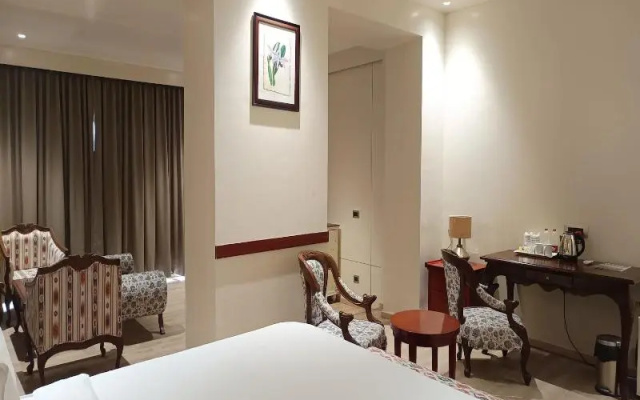 Club Paraiso – Guest Rooms – Raipur