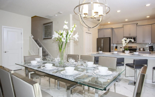 Champions Gate 1600 A