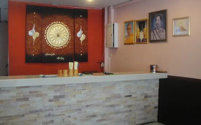 Malee Beach Guest House