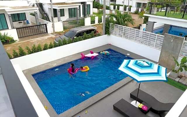 @CHAIN Pool Villa