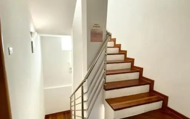 Hard to come by - modern & huge house in Sliema