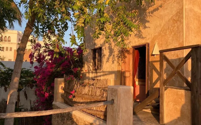 Samaki House