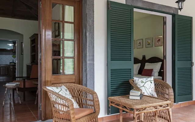 Casa do Lanço I by An Island Apart