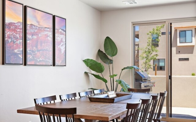 Reunion HQ by RedAwning