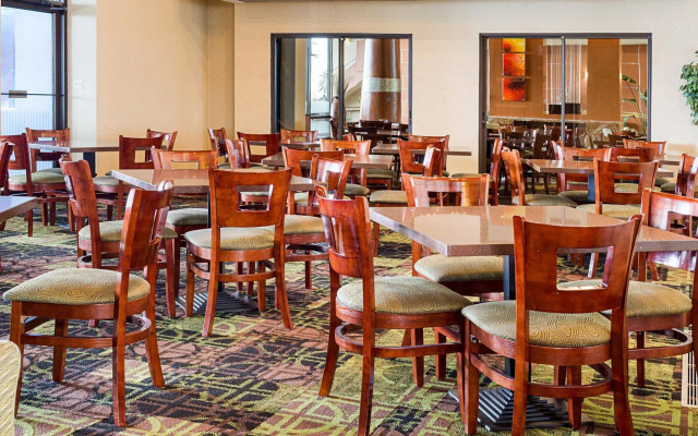 Coastal Hotel and Suites Virginia Beach Oceanfront