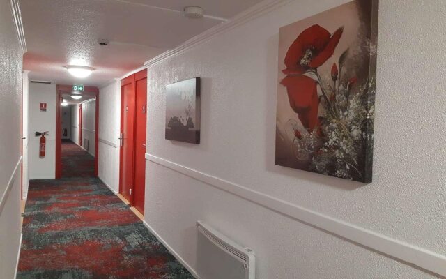Inter-Hotel Reims La Neuvillette