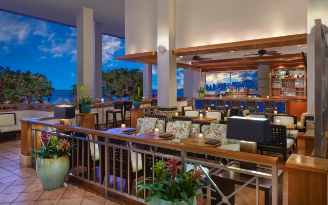 Kaimana Beach Hotel