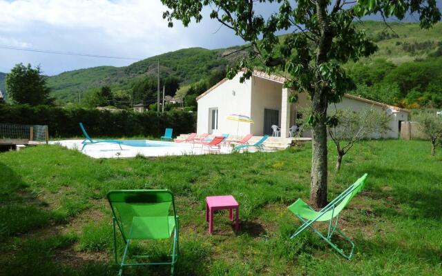 Modern Villa in Thueyts with Swimming Pool