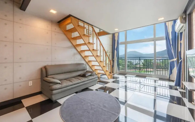 Gapyeong Chagall Spa Pension