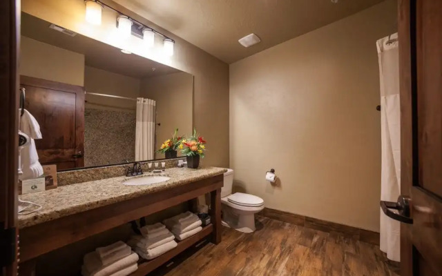 Cable Mountain Lodge