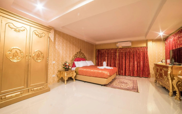 Nakaraj Princess Chiang Rai - Walking Street