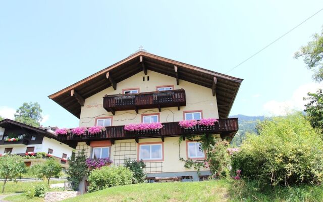 Apartment in Hopfgarten/brixental Near ski Lift