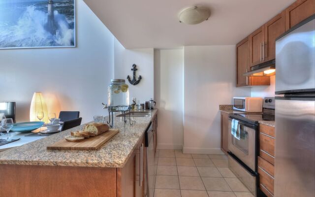 2 Floor Mezzanine Condo Near Convention Center