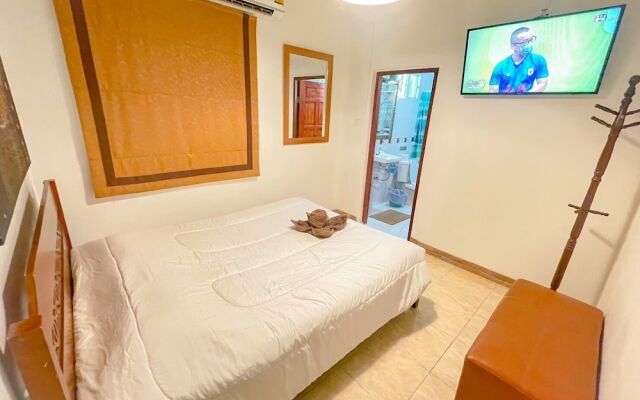 Madee Villa - Pattaya Holiday House Walking Street