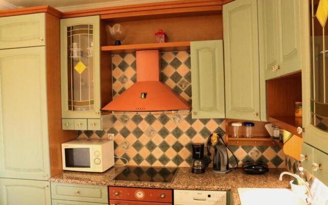 Mon Repos Two Floor Apartment