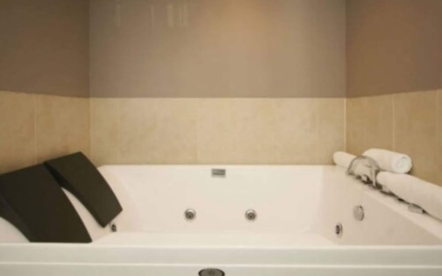 Aotea Motor Lodge