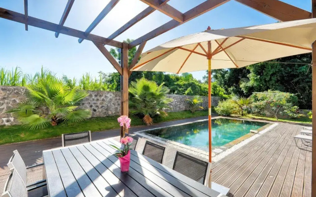 Villa Isis à L Entre-Deux avec piscine pour 7 personnes