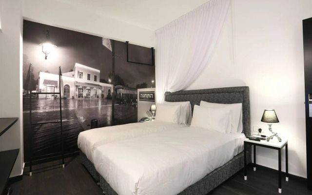 Dizengoff Avenue Hotel