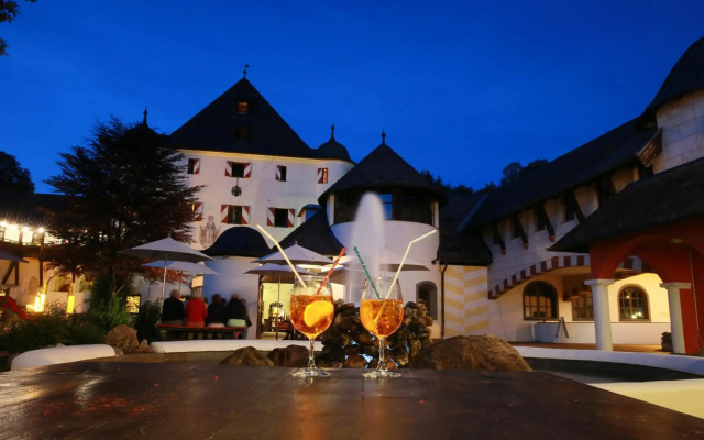 Schlosshotel Rosenegg