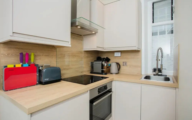 1 Bedroom Garden Flat in Fulham