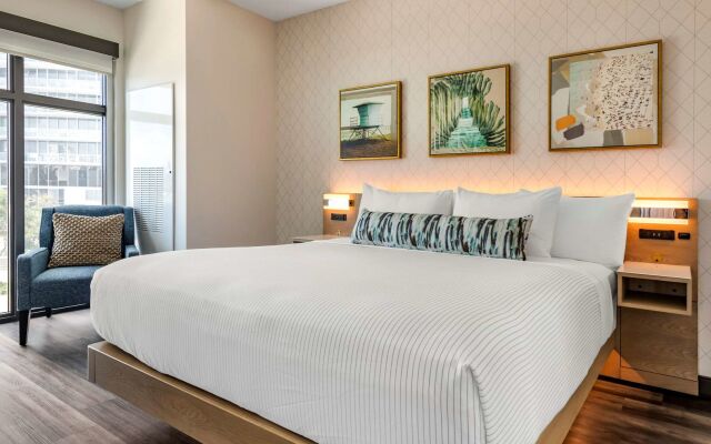 Cambria Hotel Fort Lauderdale Beach