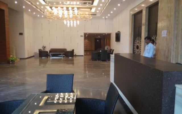 KL7 Hotel & Banquets
