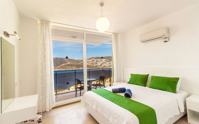 Villa Sezen by Akdenizvillam