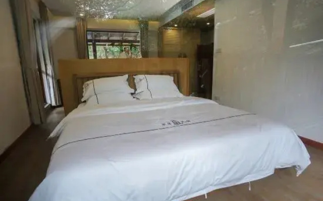 Youju B&B (Qingyuan Taihe Ancient Cave Gulongxia Branch)