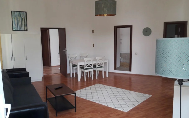 Km 0 Presidential Apartment