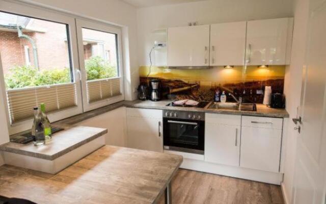 Strandlaeufer-Landhaus-Tadsen