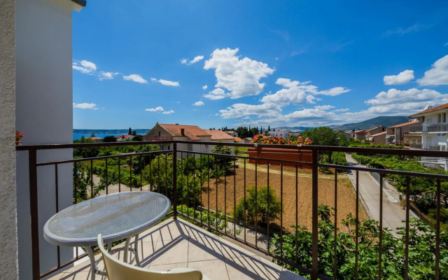 Milica - Parking and Garden - SA3 Donji