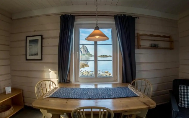 Reine Rorbuer - by Classic Norway Hotels