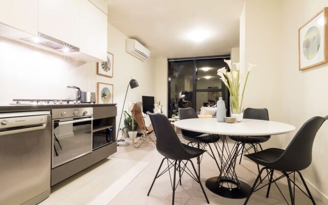 LittleStay Collection - Collins