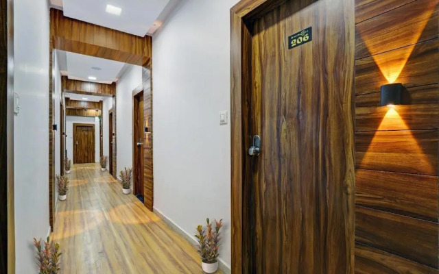 OYO Flagship 70202 Hotel Max