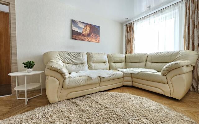 Live comfortably on 31 Embankment Street