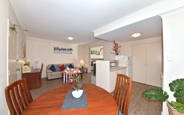 Inner Perth CBD 1X1 Apartment