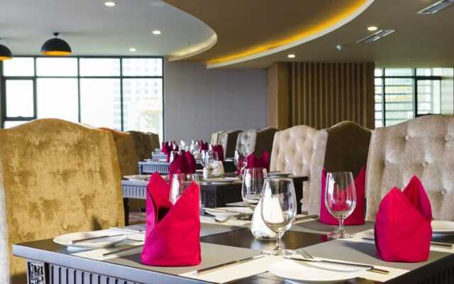 Handy Holiday Nha Trang Beach Apartment