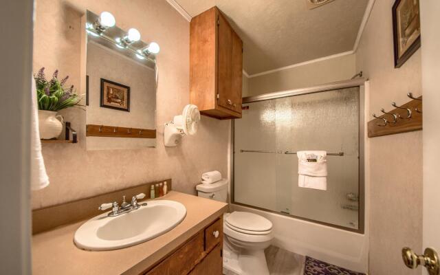 Ponderosa Cabin  PRD888